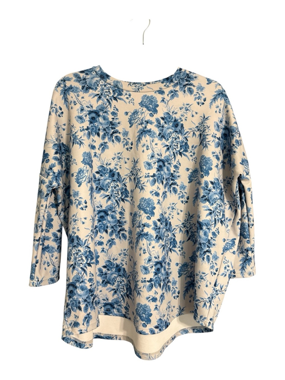 Tuckernuck Sport Blue Floral Toile Knit Top Size XXL